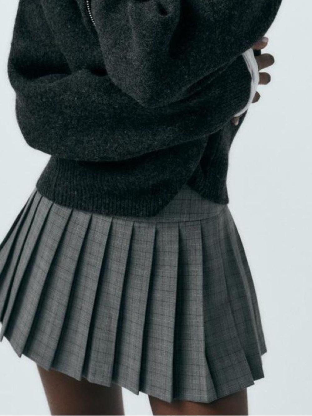 Zara Gray Pleated Mini Skort - Picture 4 of 10